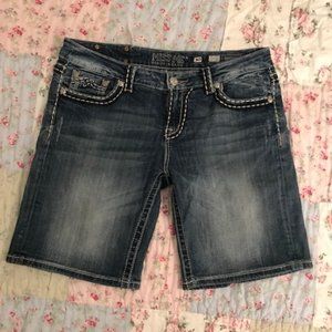 MISS ME Mid Rise Easy Shorts - Size 30 Like New